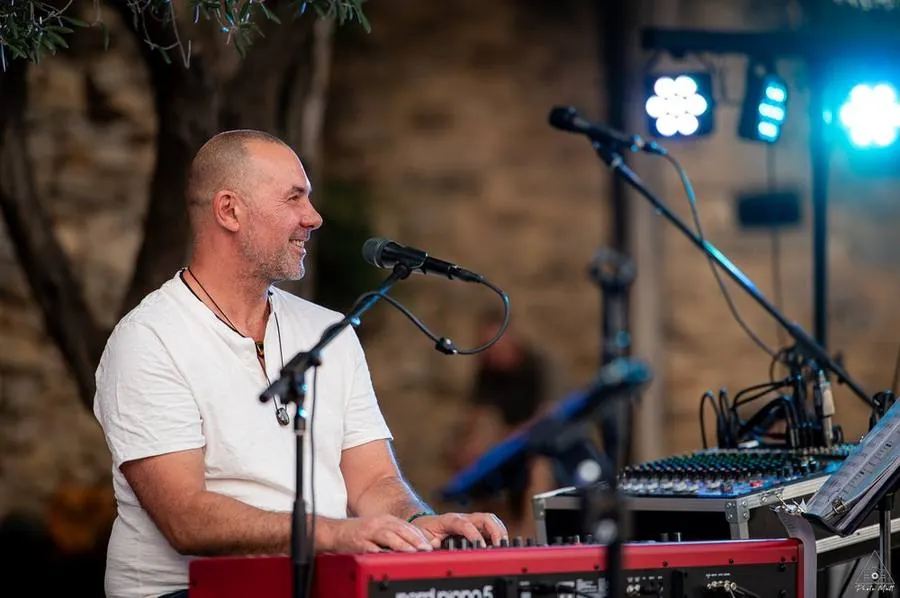 Stéphane, pianiste du duo Mahkah